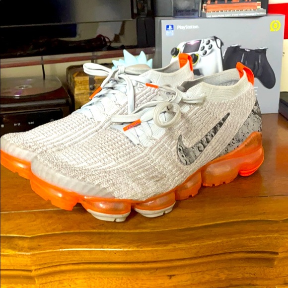 vapormax moon landing